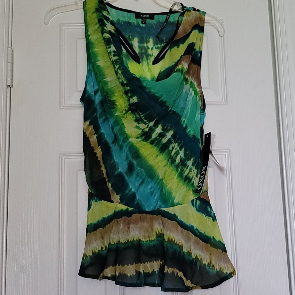 Brand NWT XOXO Peplum Sleeveless Top